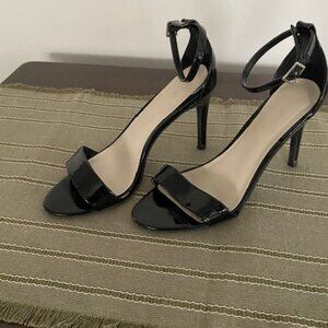 Apt 9 Black High Heel Open-Toe Sandals with Ankle Strap, Size 8